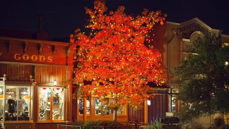 disneyland halloween tree