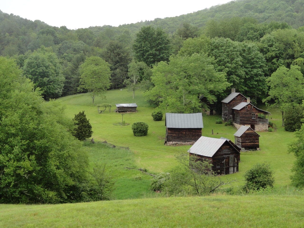 pitsenbarger farm log cabins