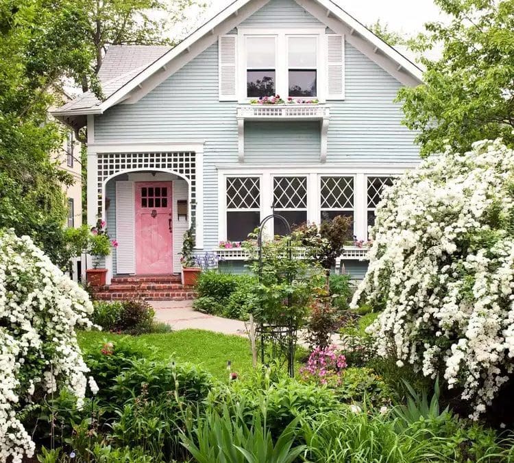 8 Small Front Yard Landscaping Ideas to Make the Most of Your Space | Better Homes & Gardens
