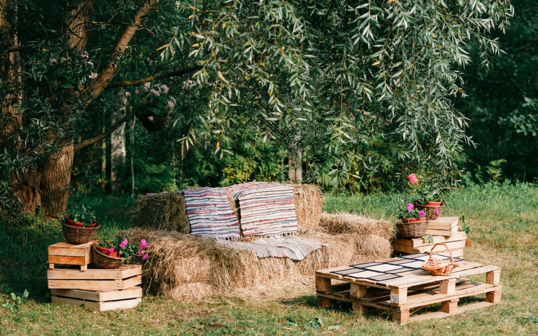 Decorative Straw Bales: 8 Hay Bale Decorating Ideas | Bob Vila